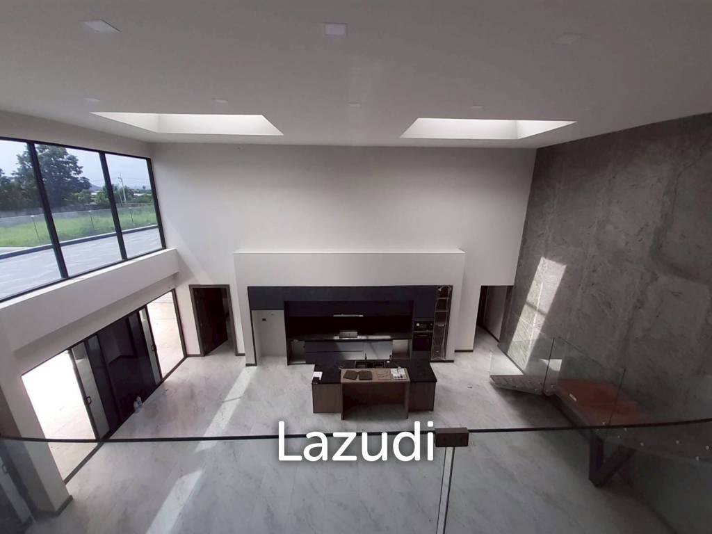 6 Rai Land With Ultra-Luxury Modern Project