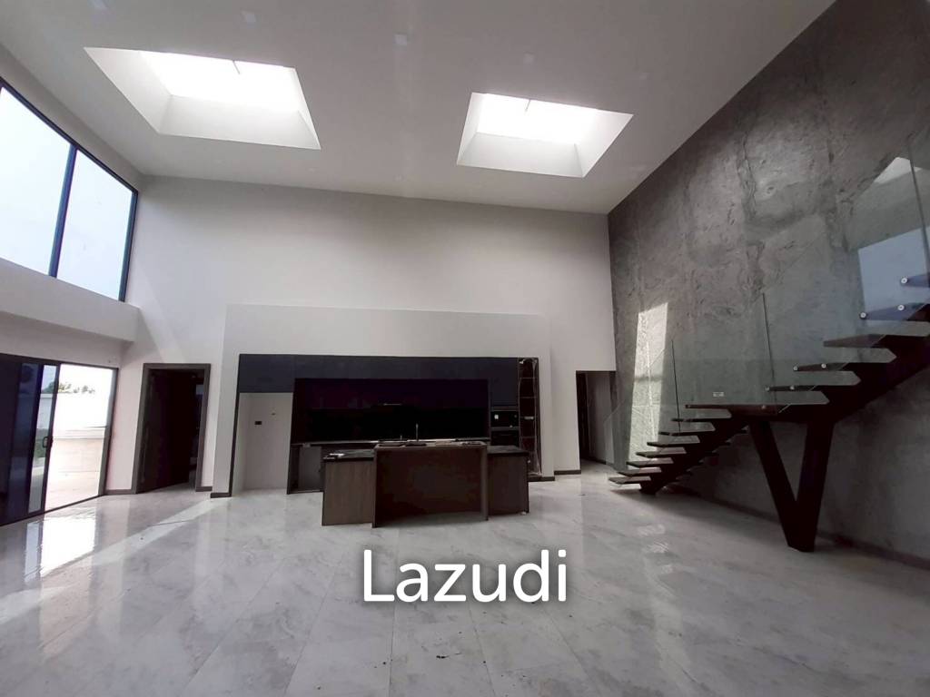 6 Rai Land With Ultra-Luxury Modern Project