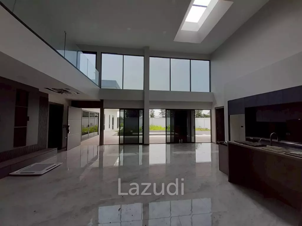 6 Rai Land With Ultra-Luxury Modern Project