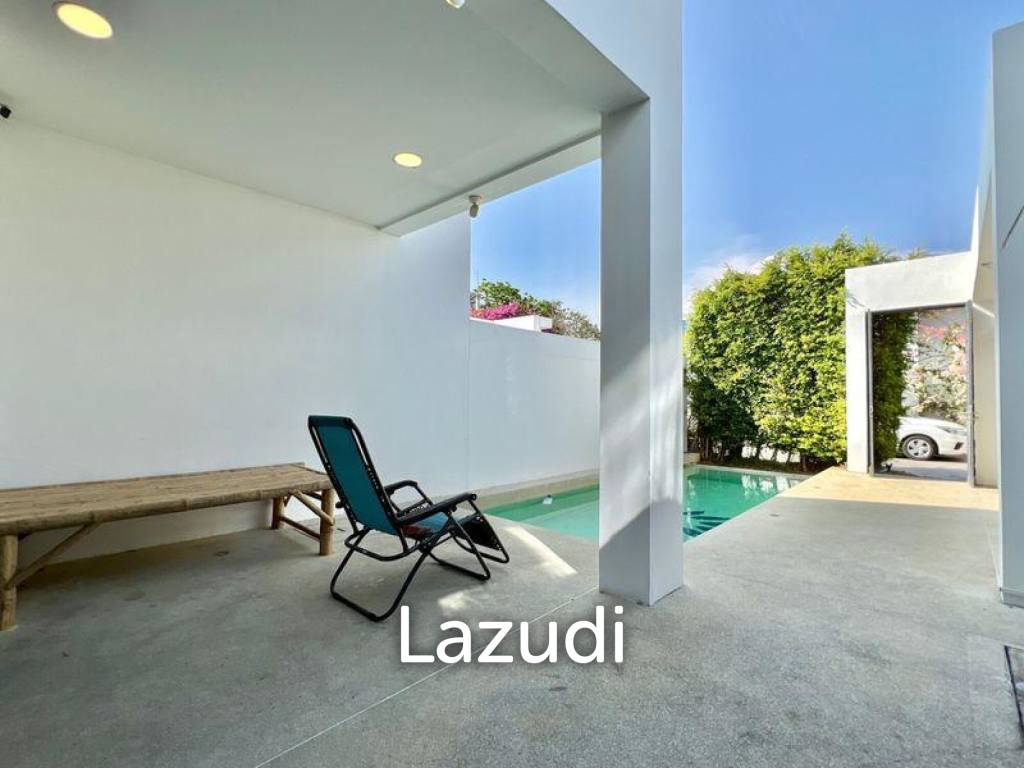 3 Beds 4 Bath 215 SQ.M. Palm Spring Villas