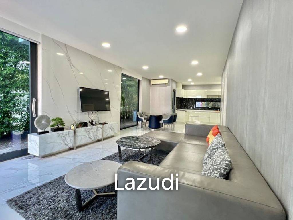 3 Beds 4 Bath 215 SQ.M. Palm Spring Villas