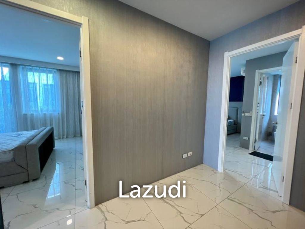 3 Beds 4 Bath 215 SQ.M. Palm Spring Villas