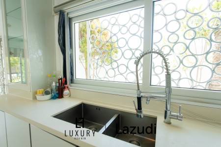 Modern 4-Bedroom Villa with Pool in Hua Hin