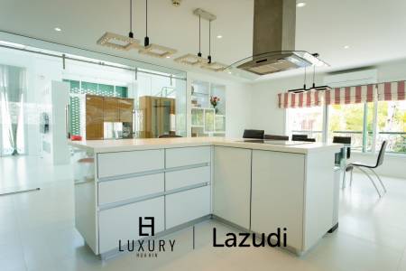 Modern 4-Bedroom Villa with Pool in Hua Hin