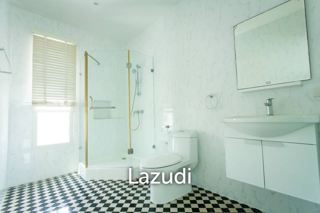 Modern 4-Bedroom Villa with Pool in Hua Hin
