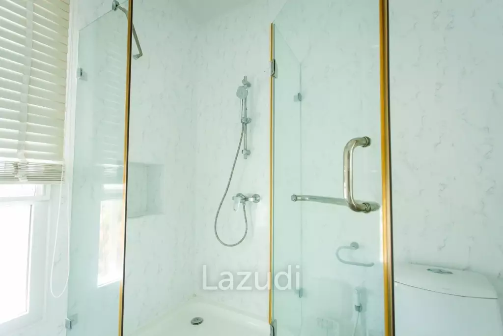 Modern 4-Bedroom Villa with Pool in Hua Hin