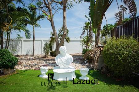 Modern 4-Bedroom Villa with Pool in Hua Hin