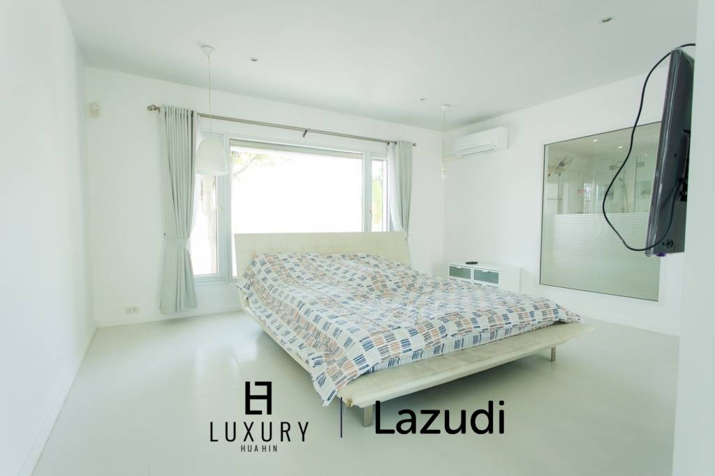 Modern 4-Bedroom Villa with Pool in Hua Hin