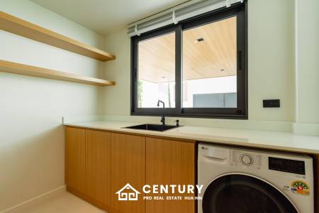 808 ตร.ม 3 เตียง 4 อาบน้ำ วิลล่า For ขาย