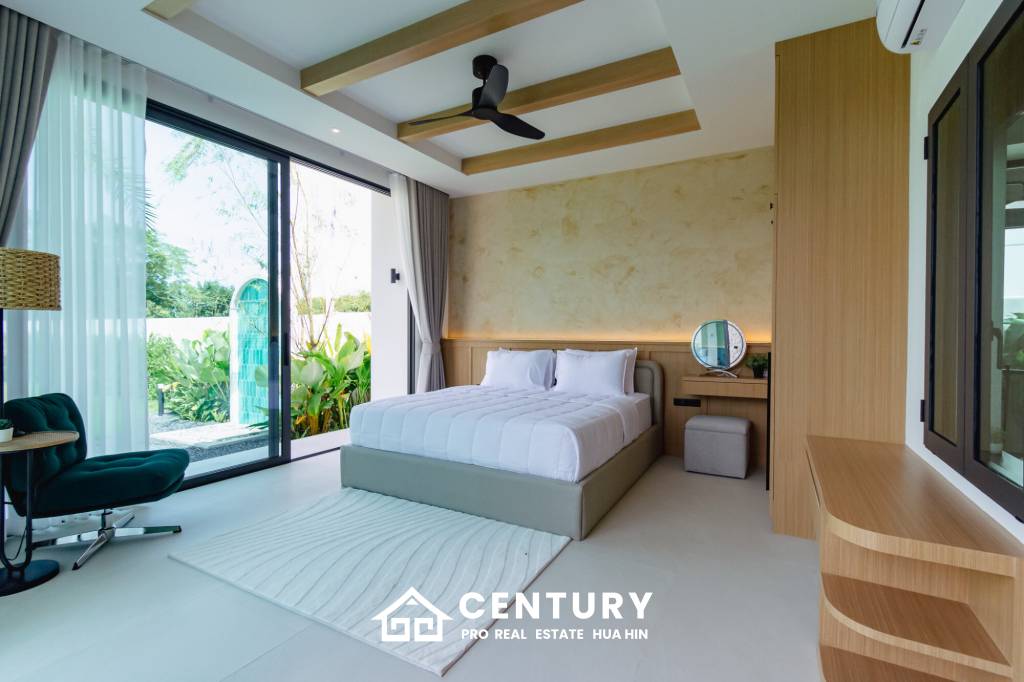 808 ตร.ม 3 เตียง 4 อาบน้ำ วิลล่า For ขาย