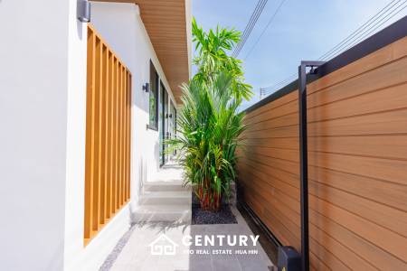 808 ตร.ม 3 เตียง 4 อาบน้ำ วิลล่า For ขาย