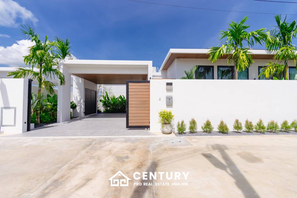 808 ตร.ม 3 เตียง 4 อาบน้ำ วิลล่า For ขาย