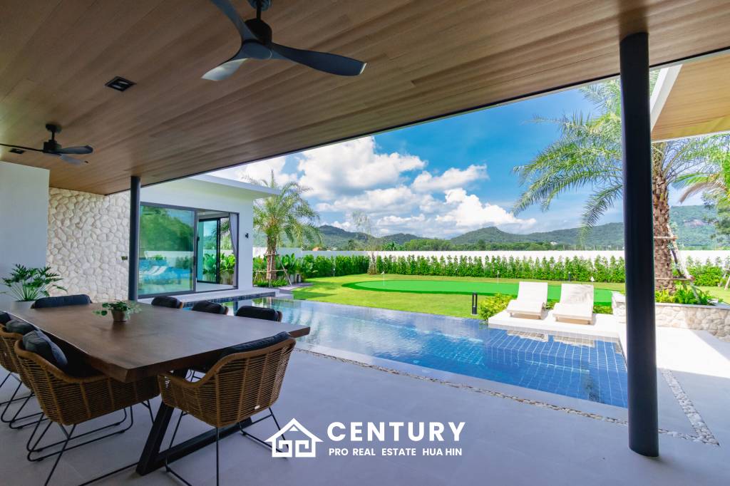 808 ตร.ม 3 เตียง 4 อาบน้ำ วิลล่า For ขาย