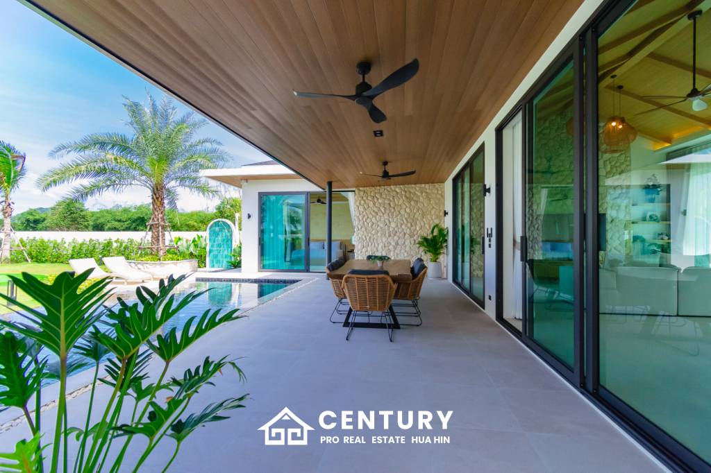 808 ตร.ม 3 เตียง 4 อาบน้ำ วิลล่า For ขาย