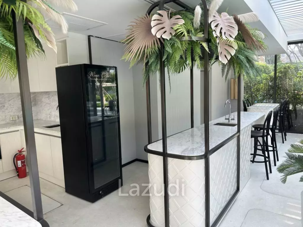 Luxury Beachfront Condo in the Heart of Hua Hin