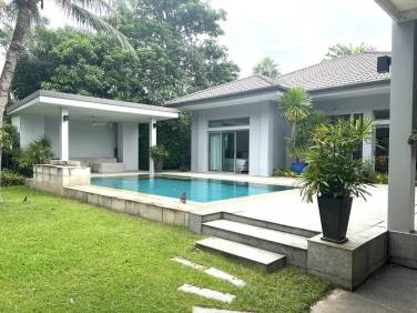 3-Bedroom Pool Villa for Sale in Cherng Talay with Private Garden 3-Bedroom Pool Villa for Sale in Cherng Talay with Private Garden