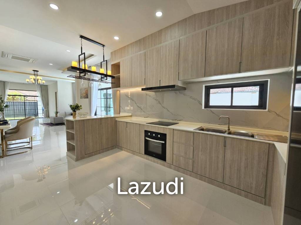 4 Beds 5 Baths 250 SQ.M. Hill Side Village