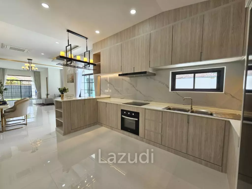 4 Beds 5 Baths 250 SQ.M. Hill Side Village