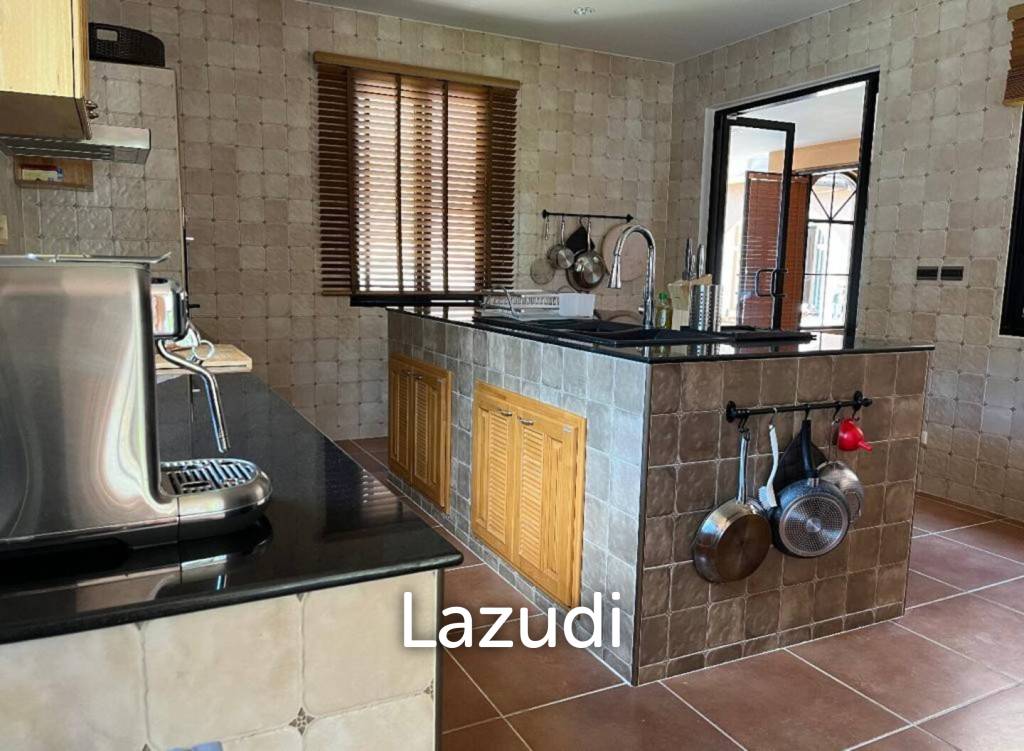 Incredible Roman-Style Hilltop Villa with Sea and Sunset Views