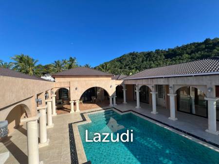 Incredible Roman-Style Hilltop Villa with Sea and Sunset Views