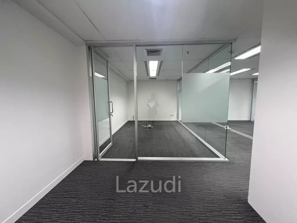 Modern Office Space in Chartered Square Silom