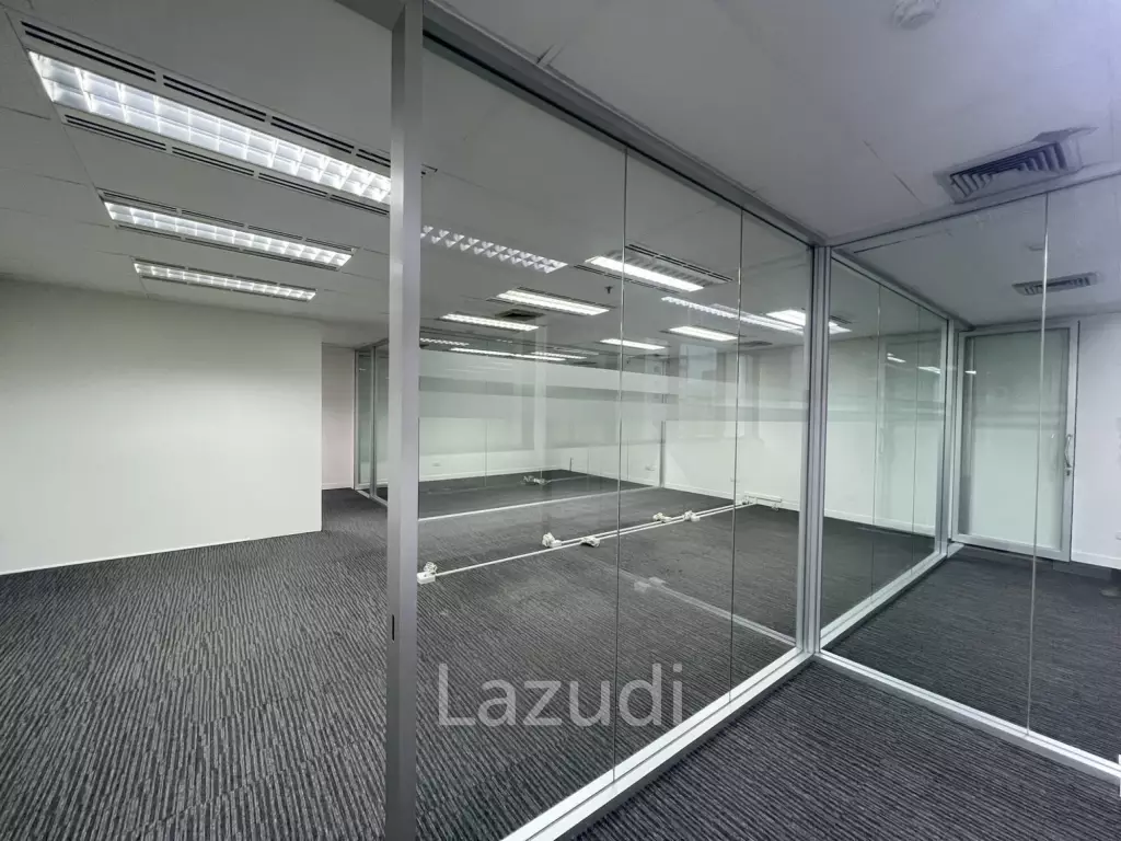 Modern Office Space in Chartered Square Silom