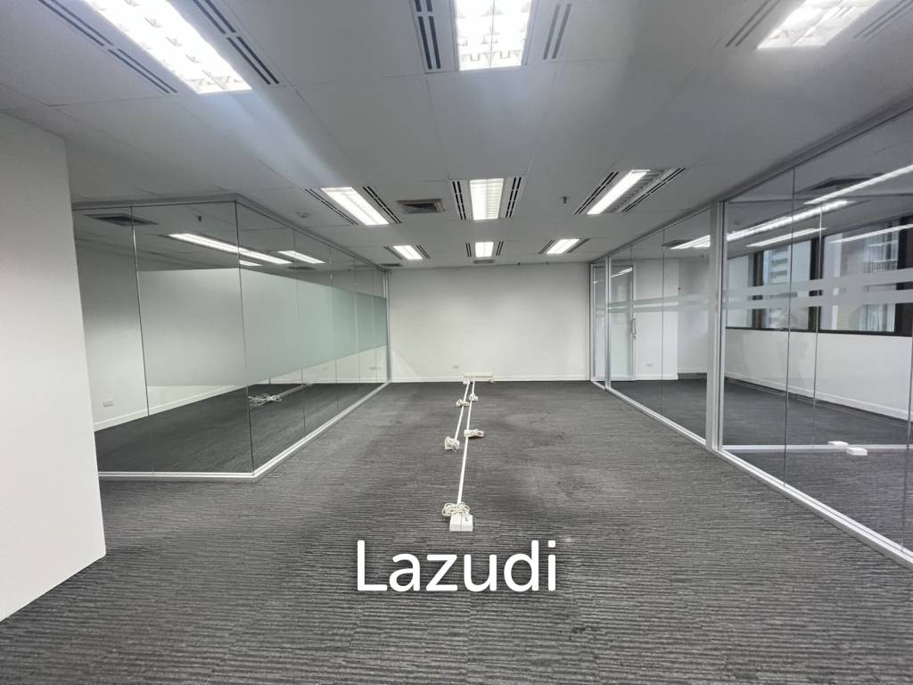 Modern Office Space in Chartered Square Silom