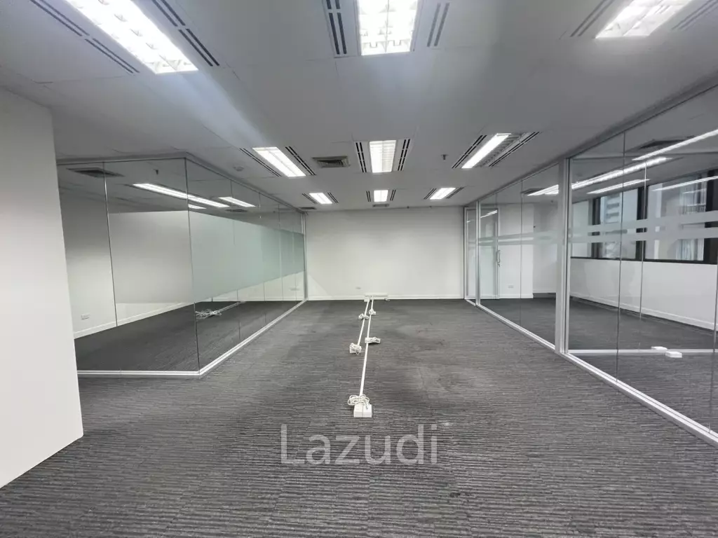 Modern Office Space in Chartered Square Silom