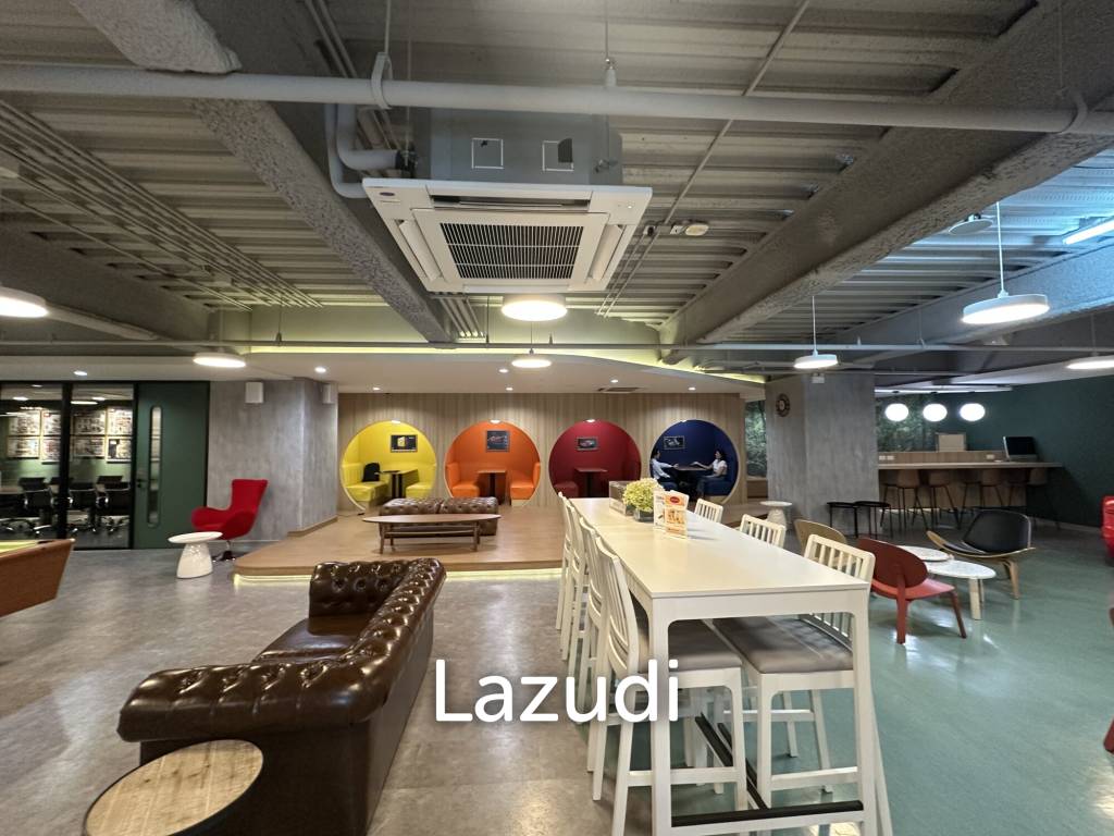 Modern Office Space in Chartered Square Silom