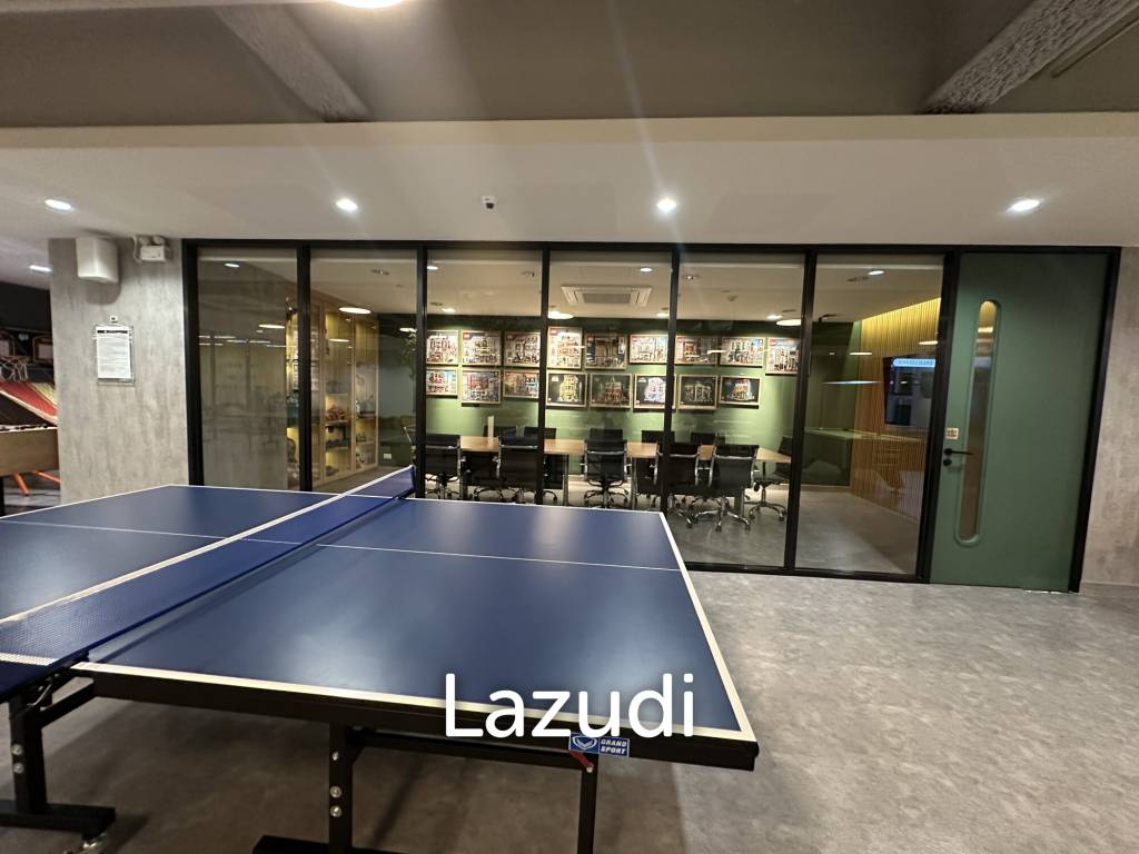 Modern Office Space in Chartered Square Silom