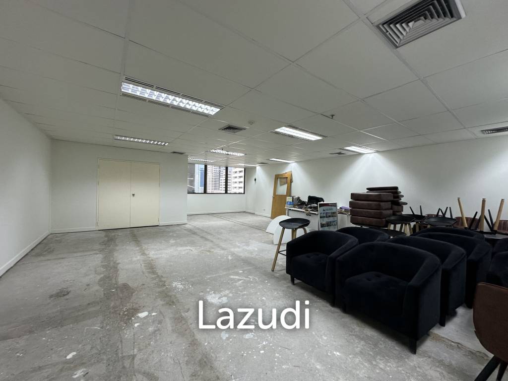 Spacious Unfurnished Office in Chartered Square Bangkok