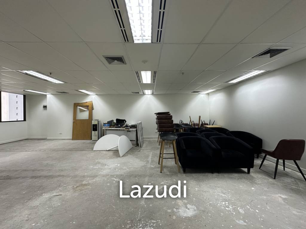 Spacious Unfurnished Office in Chartered Square Bangkok