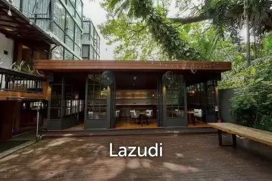 Restaurant with Tranquil Greenery in Sathon Bangkok