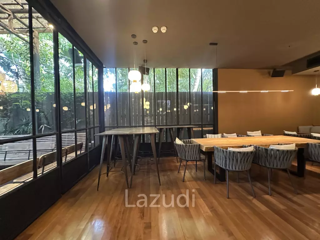 Restaurant with Tranquil Greenery in Sathon Bangkok