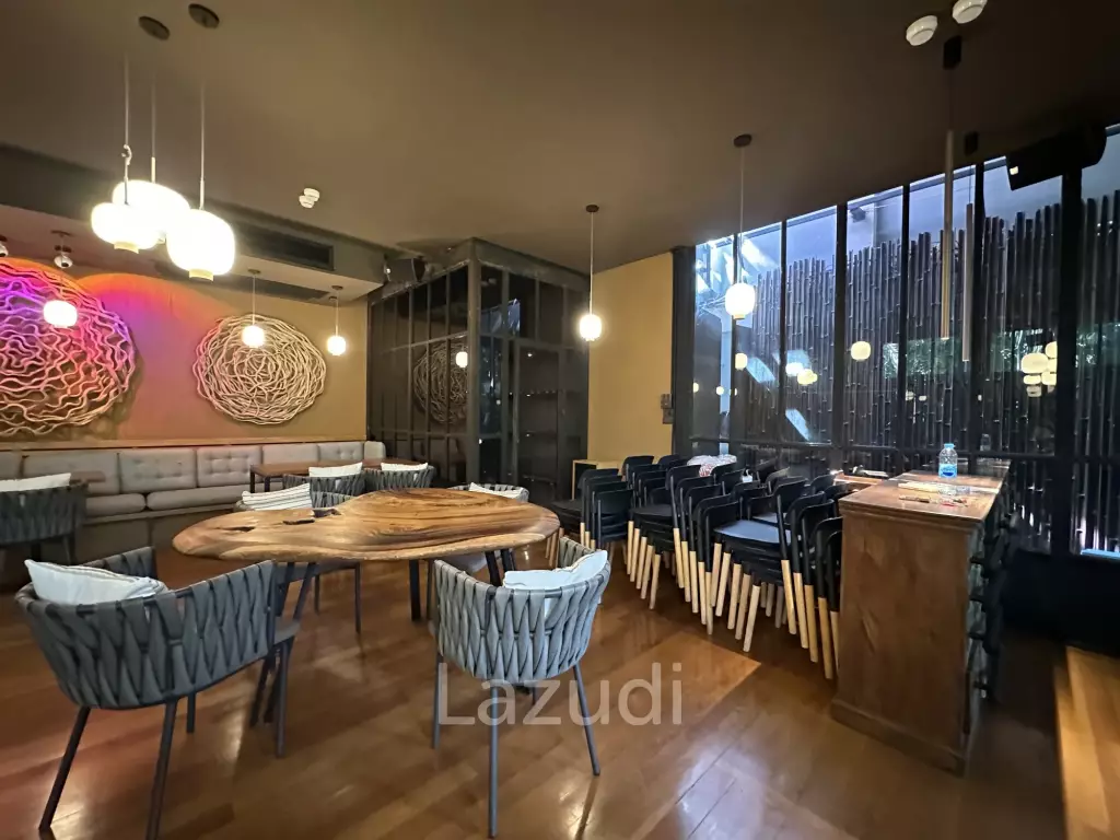 Restaurant with Tranquil Greenery in Sathon Bangkok