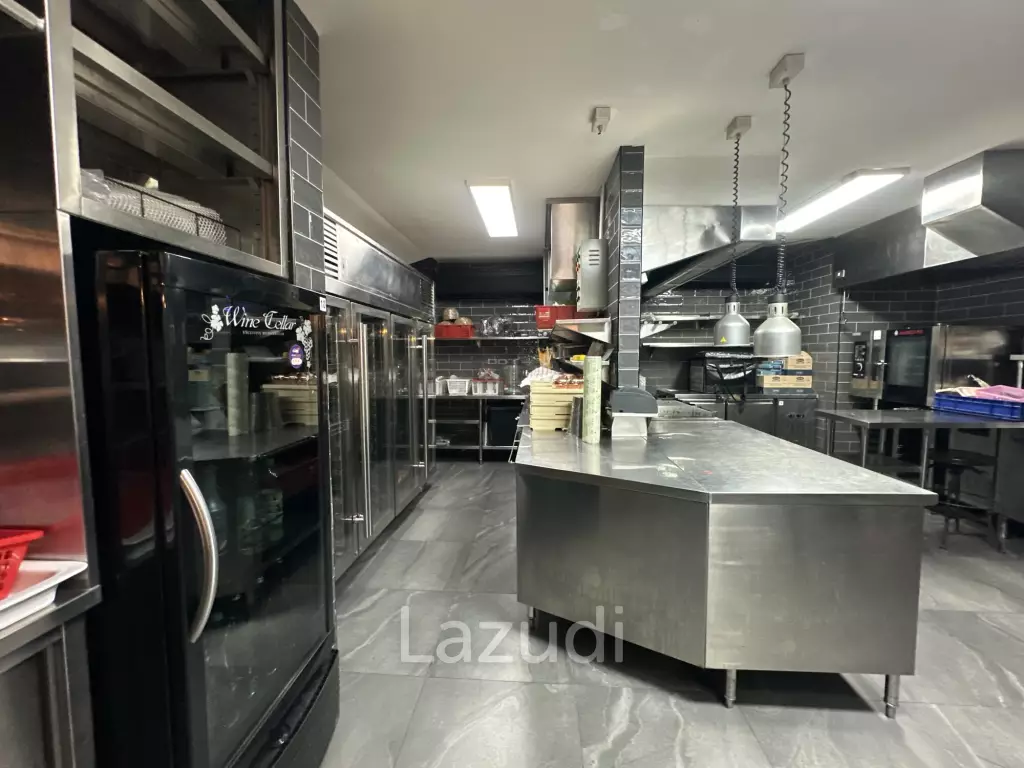 Modern Retail Space in Yan Nawa Sathon Bangkok