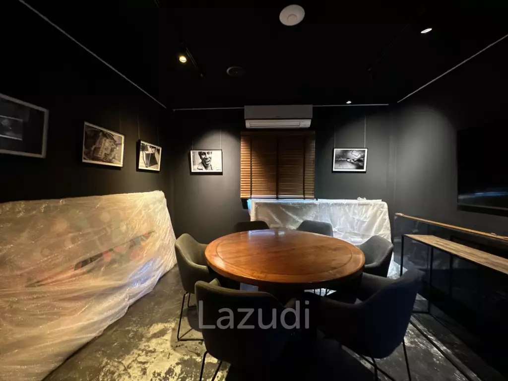 Modern Retail Space in Yan Nawa Sathon Bangkok