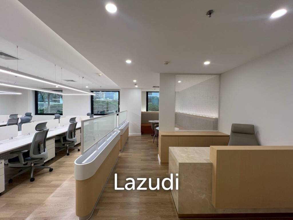 Spacious Fully Furnished Office at The Empire Place in Sathorn