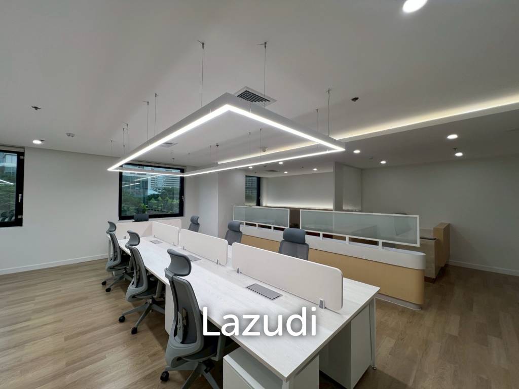 Spacious Fully Furnished Office at The Empire Place in Sathorn