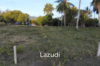 Flat 2.5 Rai Land – Steps from the Beach and Pier in Woktum