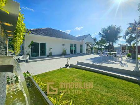 großes Grundstück / Modern / 180 qm Wohnfläche