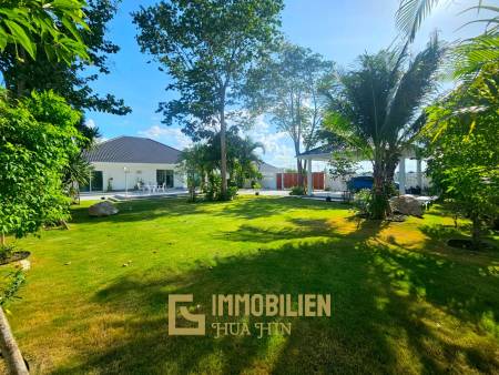 großes Grundstück / Modern / 180 qm Wohnfläche