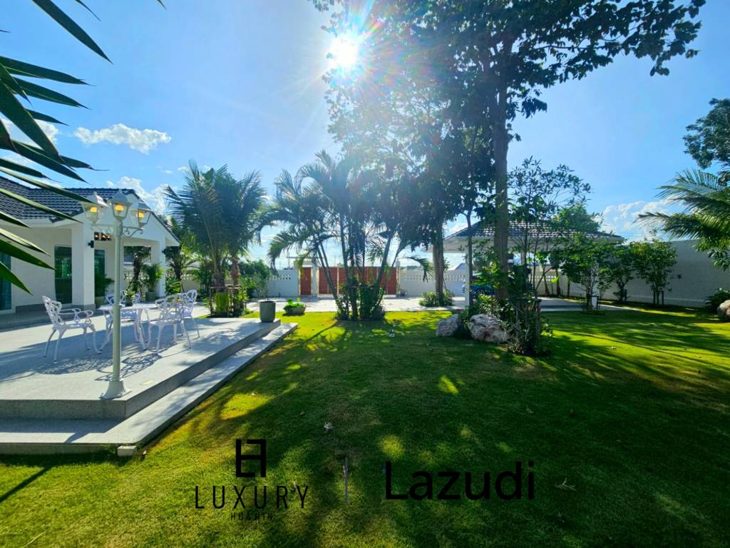 Luxurious, Ready-to-Move-in Home in Exclusive Hua Hin 70, Hin Lek Fai