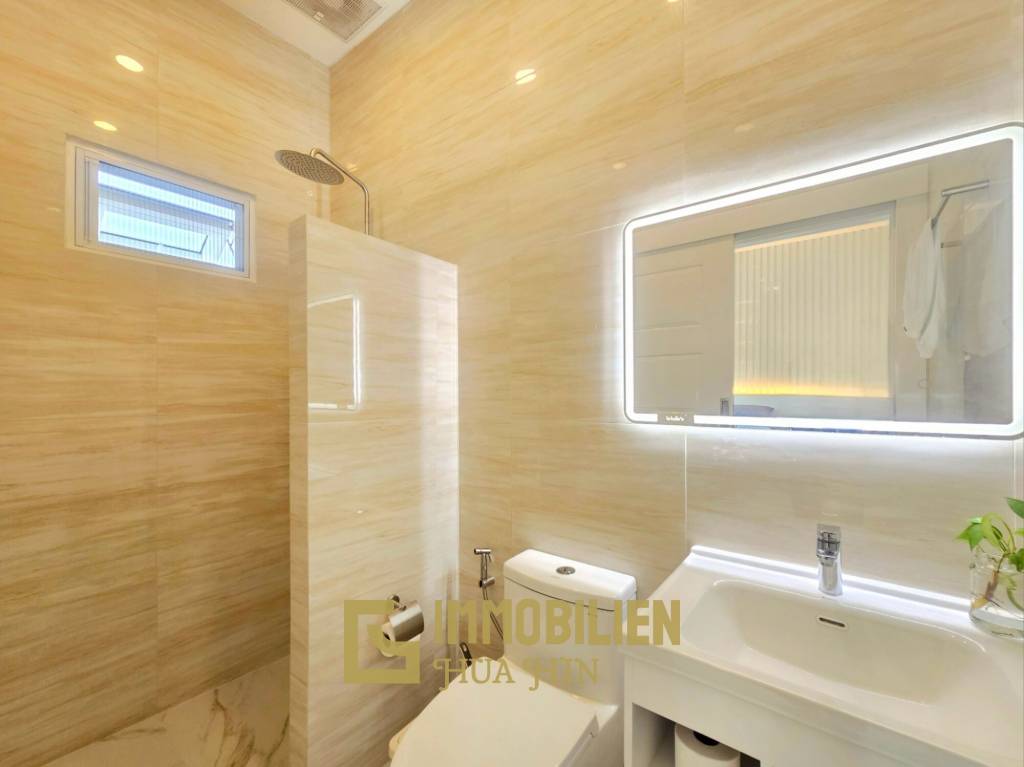 großes Grundstück / Modern / 180 qm Wohnfläche