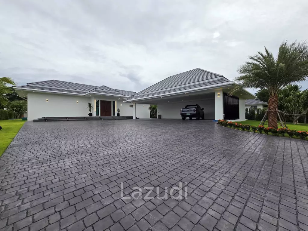 PALM HILLS : Luxurious 4 Bed Pool villa  in the Golf Course