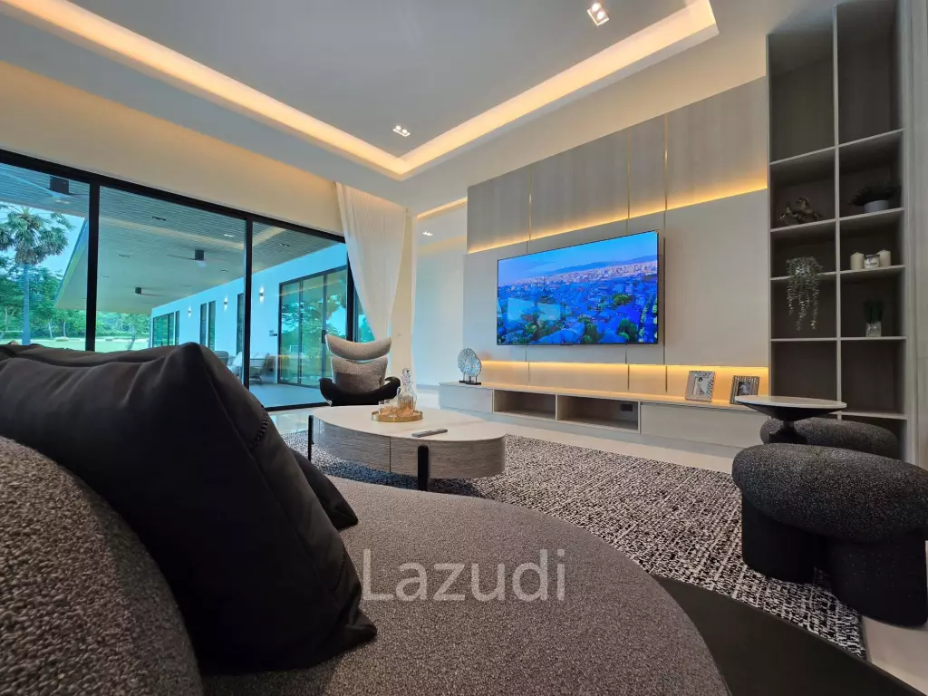 PALM HILLS : Luxurious 4 Bed Pool villa  in the Golf Course