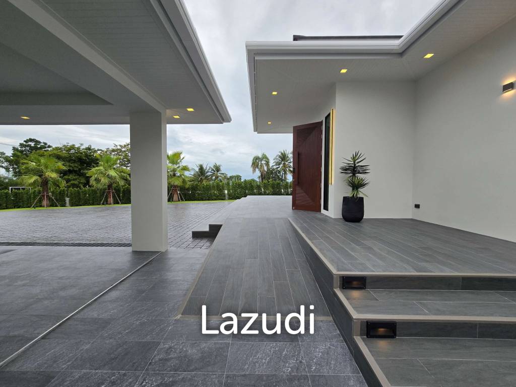 PALM HILLS : Luxurious 4 Bed Pool villa  in the Golf Course