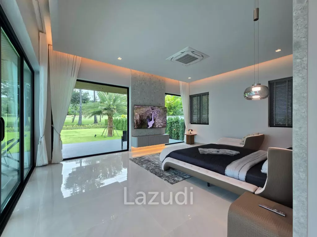 PALM HILLS : Luxurious 4 Bed Pool villa  in the Golf Course