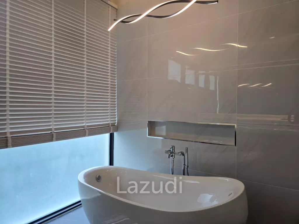 PALM HILLS : Luxurious 4 Bed Pool villa  in the Golf Course