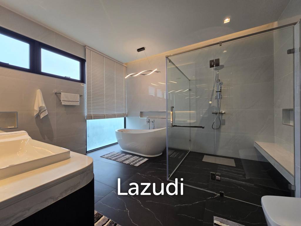 PALM HILLS : Luxurious 4 Bed Pool villa  in the Golf Course